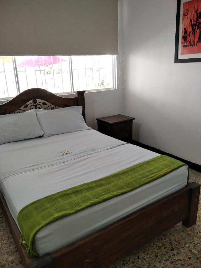 Hotel Maceo Melgar Bagian luar foto