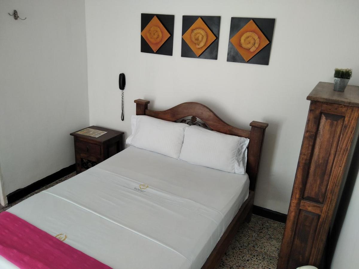 Hotel Maceo Melgar Bagian luar foto
