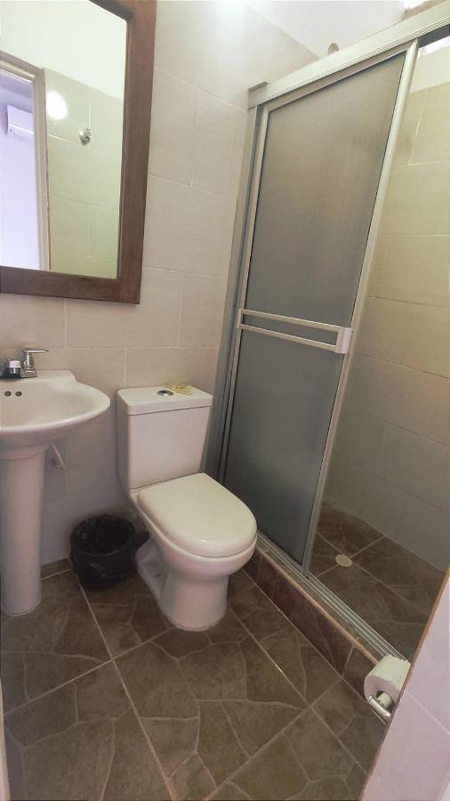 Hotel Maceo Melgar Bagian luar foto