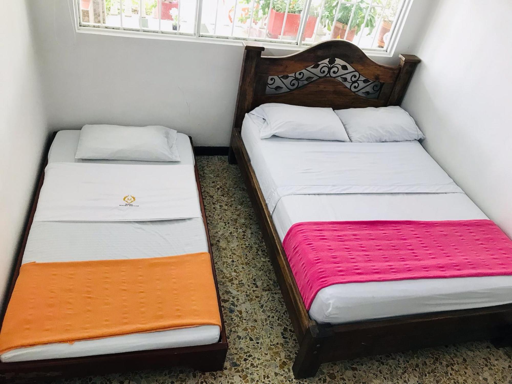 Hotel Maceo Melgar Bagian luar foto